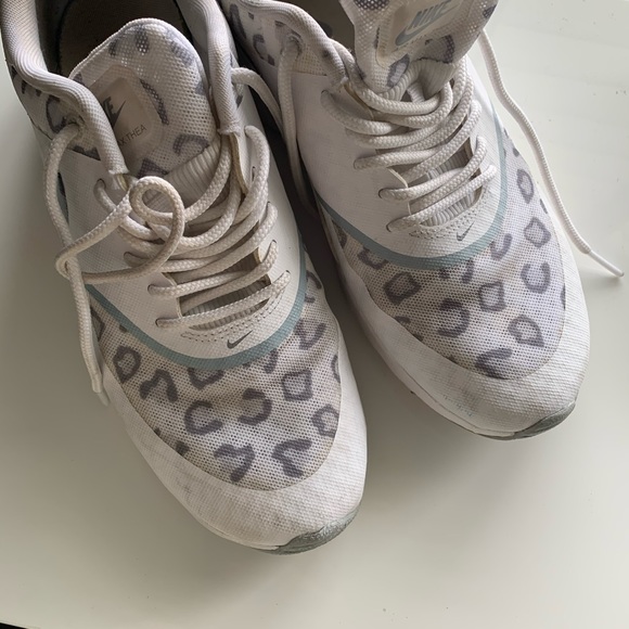 Preloved nike air Max Thea - Picture 5 of 8